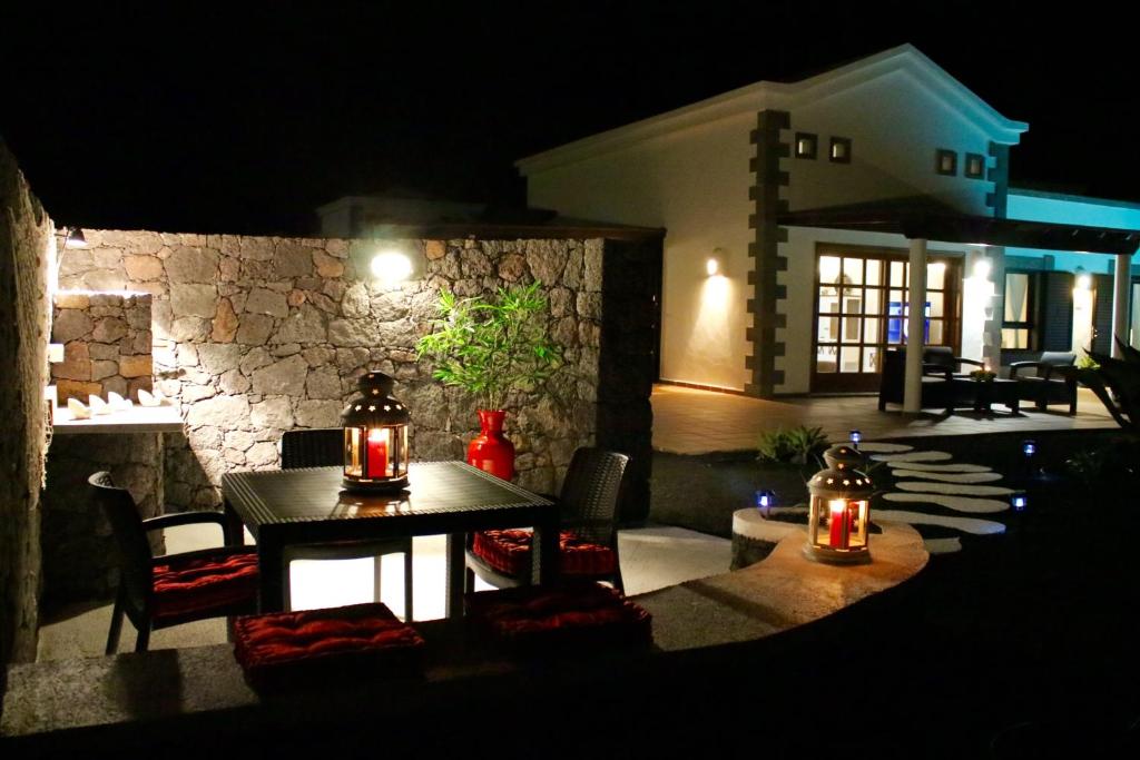 Villa Mici italokat is kínál
