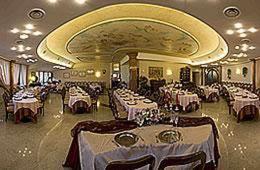 Restaurace v ubytování Hotel Mazzoleni