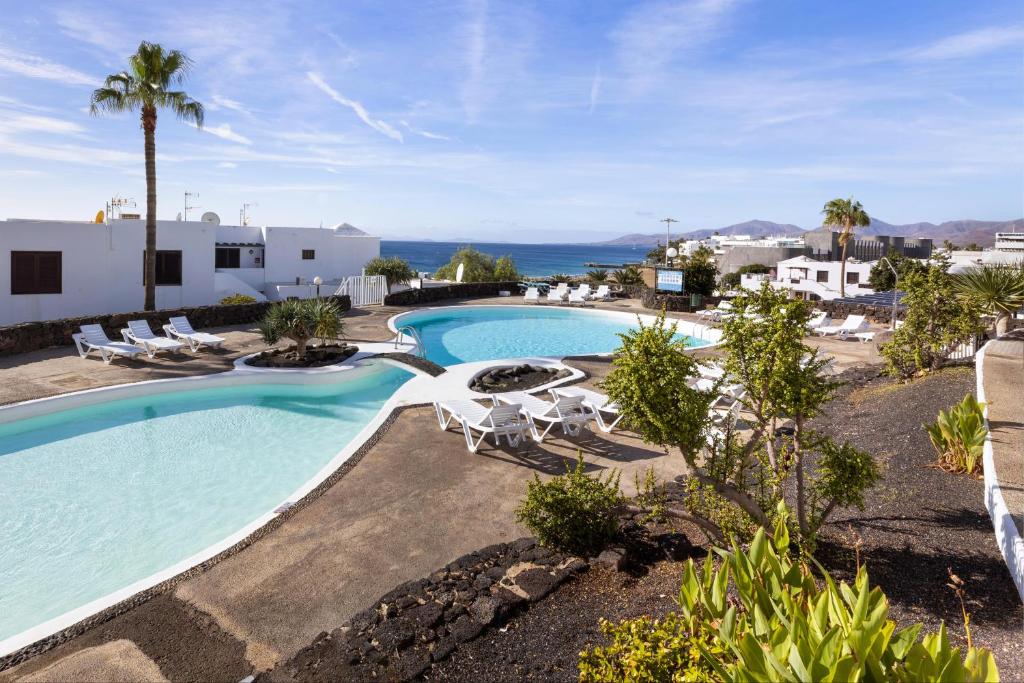 Hồ bơi trong/gần E6 Las Tabaibas