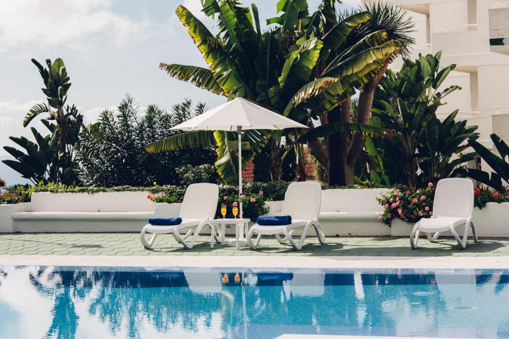 Bazén v ubytovaní Route Active Hotel alebo v jeho blízkosti