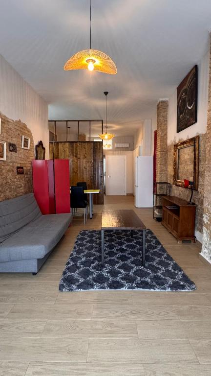 Gran Loft en planta baja en el Centro de Valencia