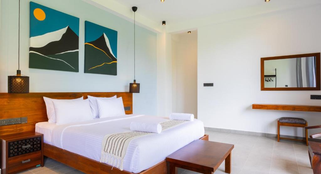 Namara Green Ella - 16