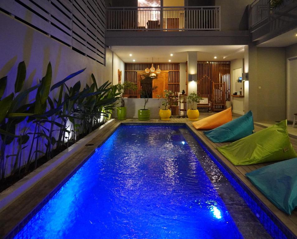 Swimmingpoolen hos eller tæt på Mantra Gili