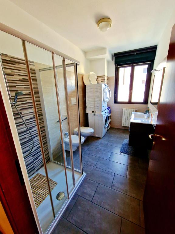 Bernina Station Suite - 30 Steps to the Red Train - 18