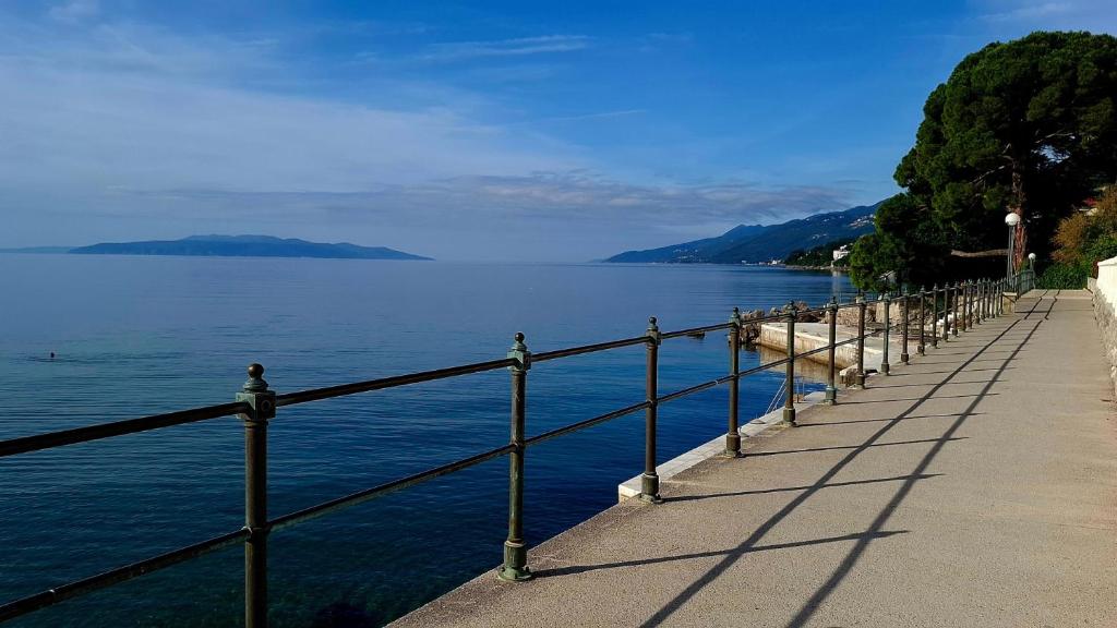 Phong cảnh thiên nhiên gần biệt thự