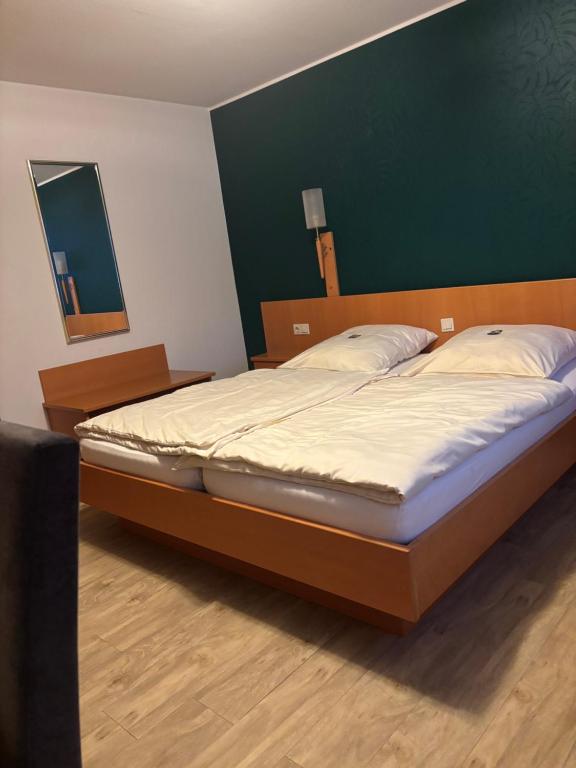 Gasthof Waldesruh - Budget Twin Room