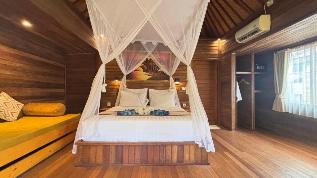 Gedong Nusa Huts - 8