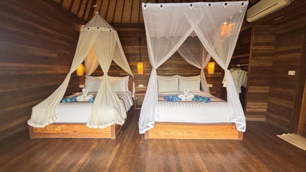 Gedong Nusa Huts - 15