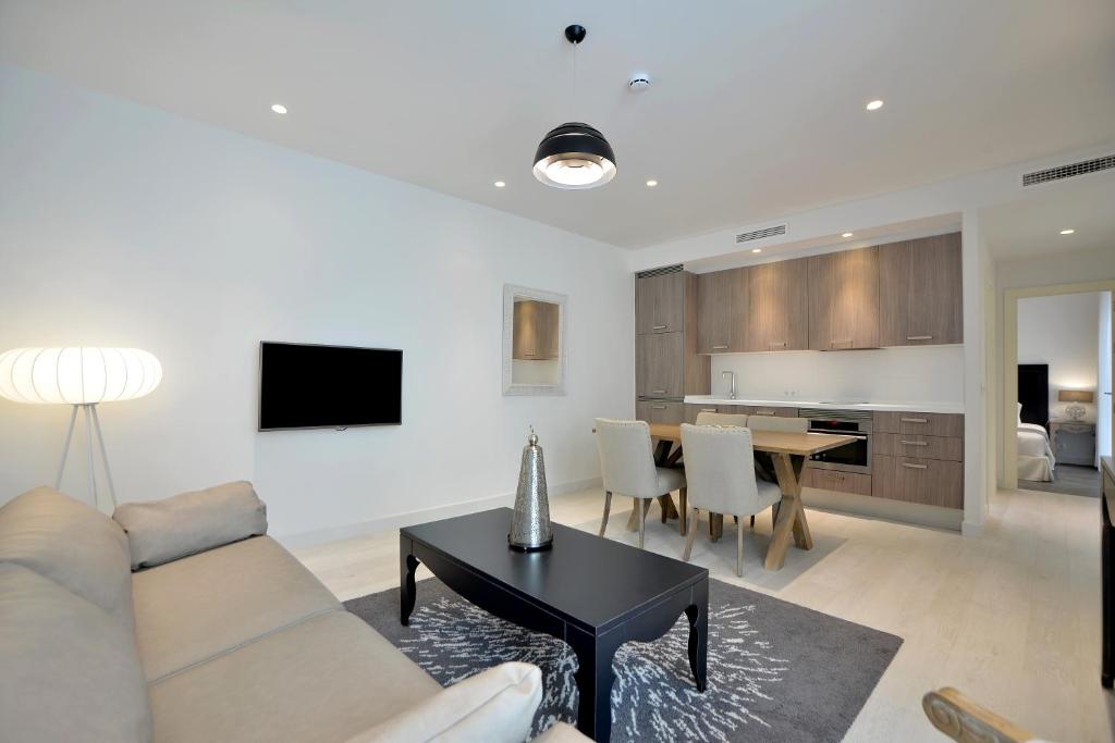 Kuchyň nebo kuchyňský kout v ubytování El Armador Casa Palacio by Luxury Suites Cádiz