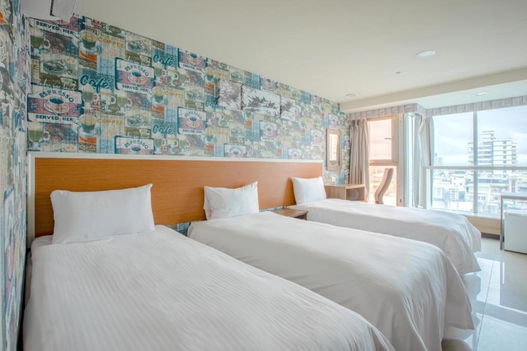 E Lim Hotel
