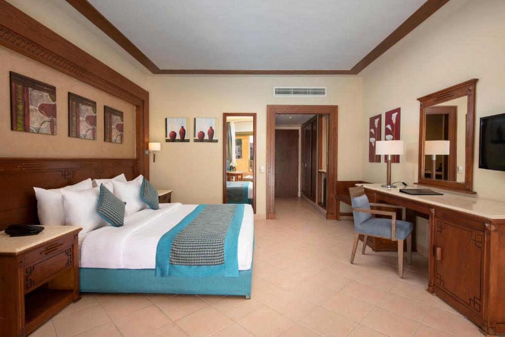 Charmillion Club Resort - 4