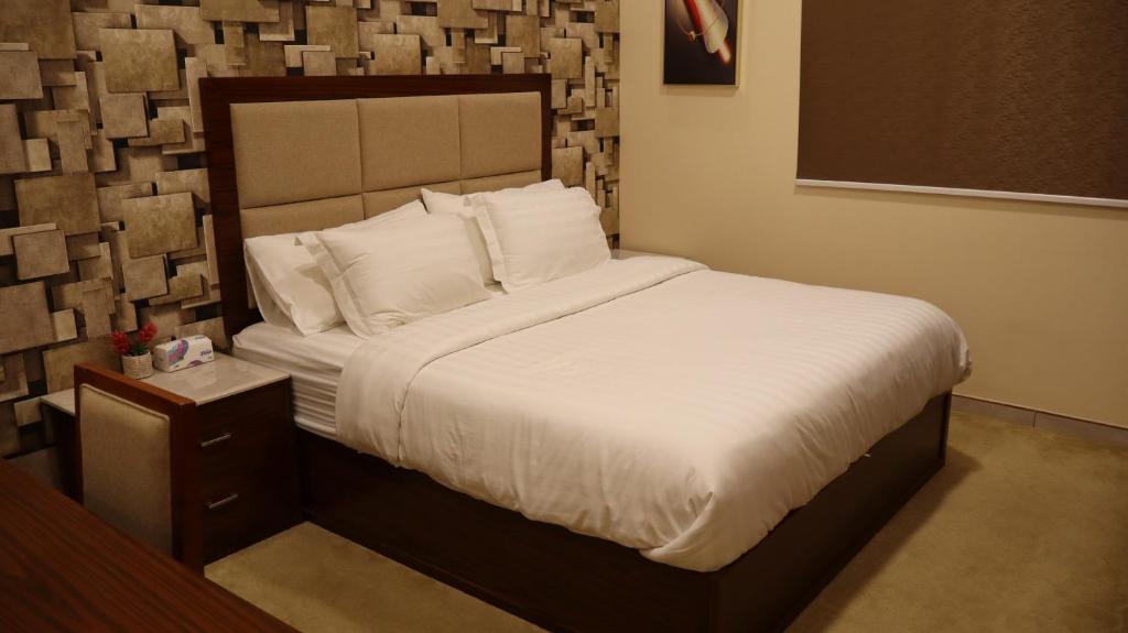 AL MUTEB SUITES AL FALAH 1