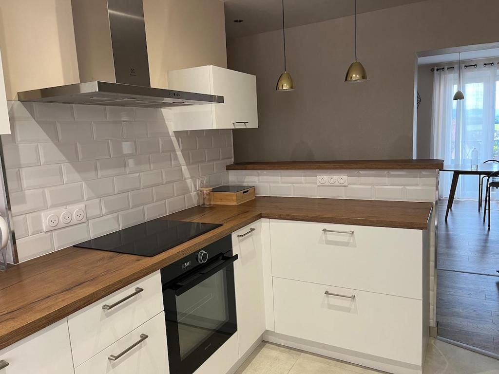 Bright F4 apartment close to everything – photo 14