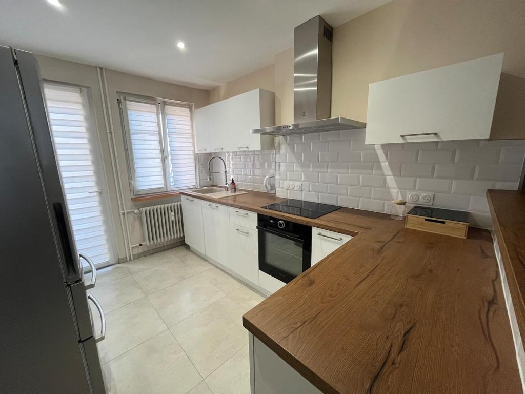Bright F4 apartment close to everything – photo 4
