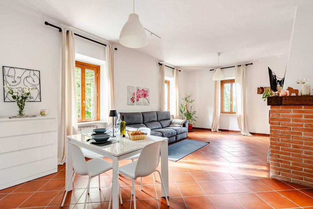 Et opholdsområde på Casa Parco Trebbia, 15 min GrazzanoBobbio, 1h MI