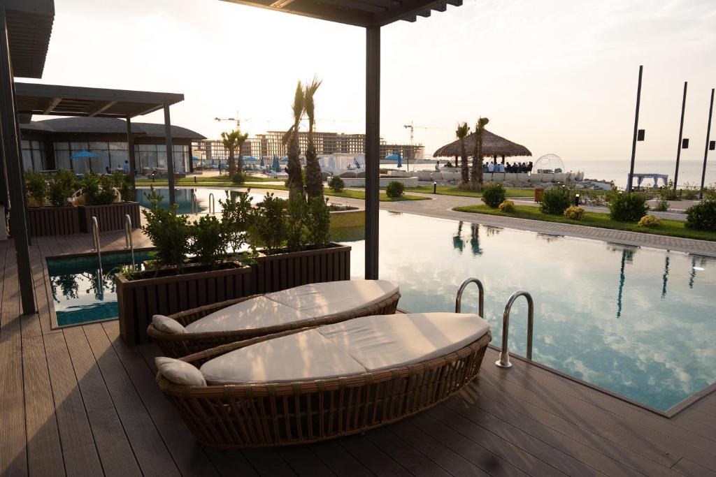 لابی و فضای عمومی CaspiMayr Retreat Beach Resort - تصویر ۵