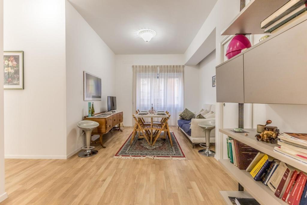 Domus Appia by Rentbeat