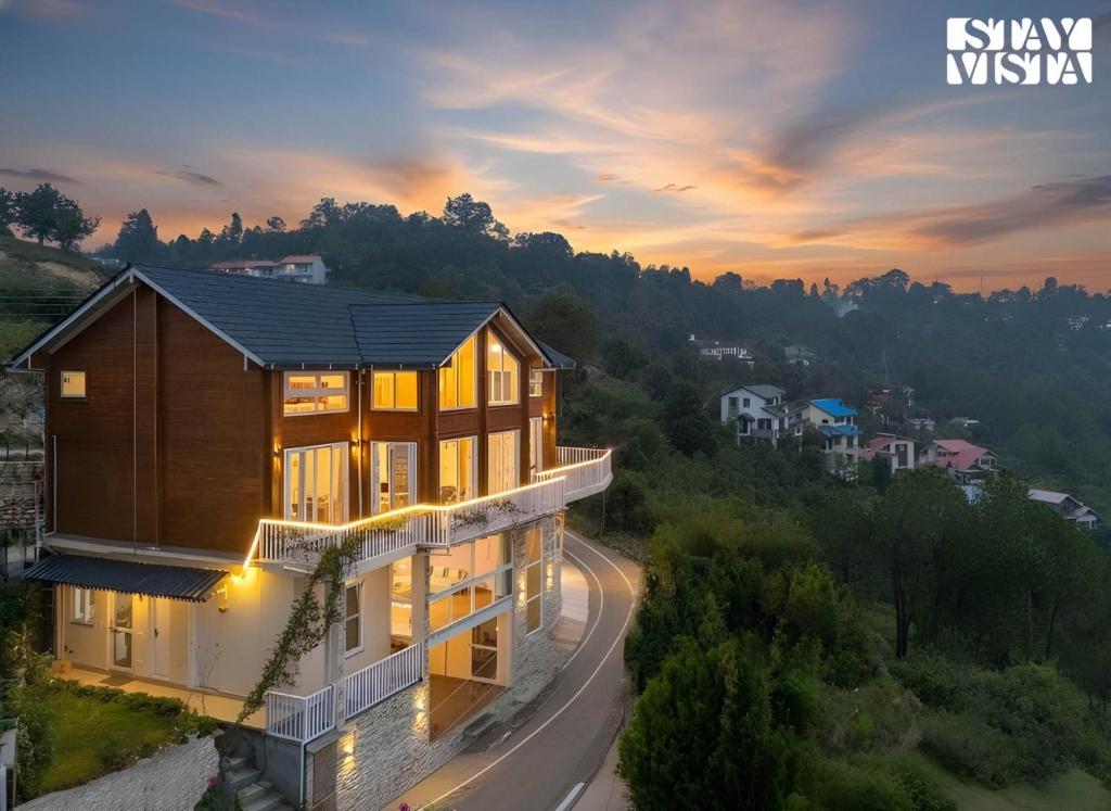 Bygningen som villaen ligger i