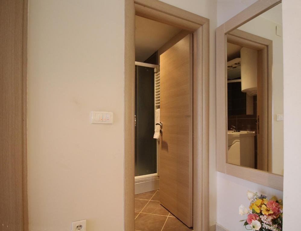 Imagem da galeria de Apartments Kordić em Kotor