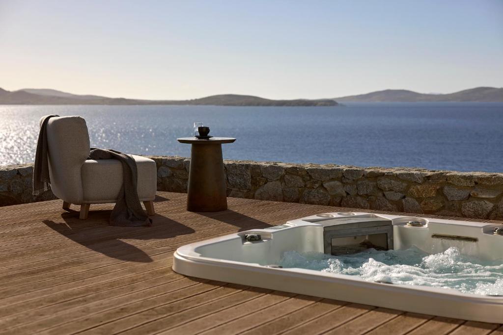 Amazon Mykonos Suites & Spa - 12