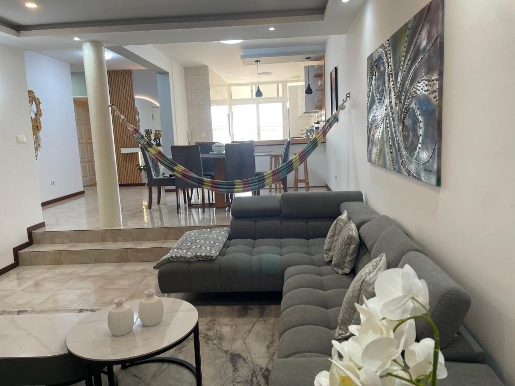 Zona d'estar a Hendy's cozy apt