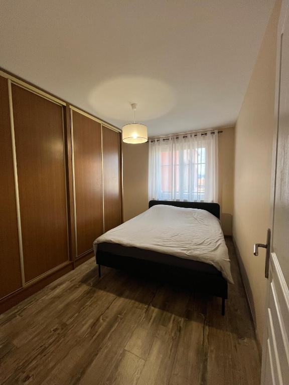Bright F4 apartment close to everything – photo 7