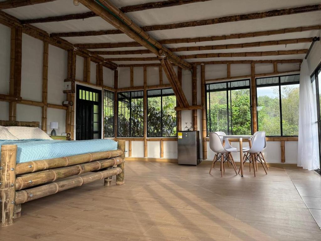 Suite Central Campestre - Casa Matula