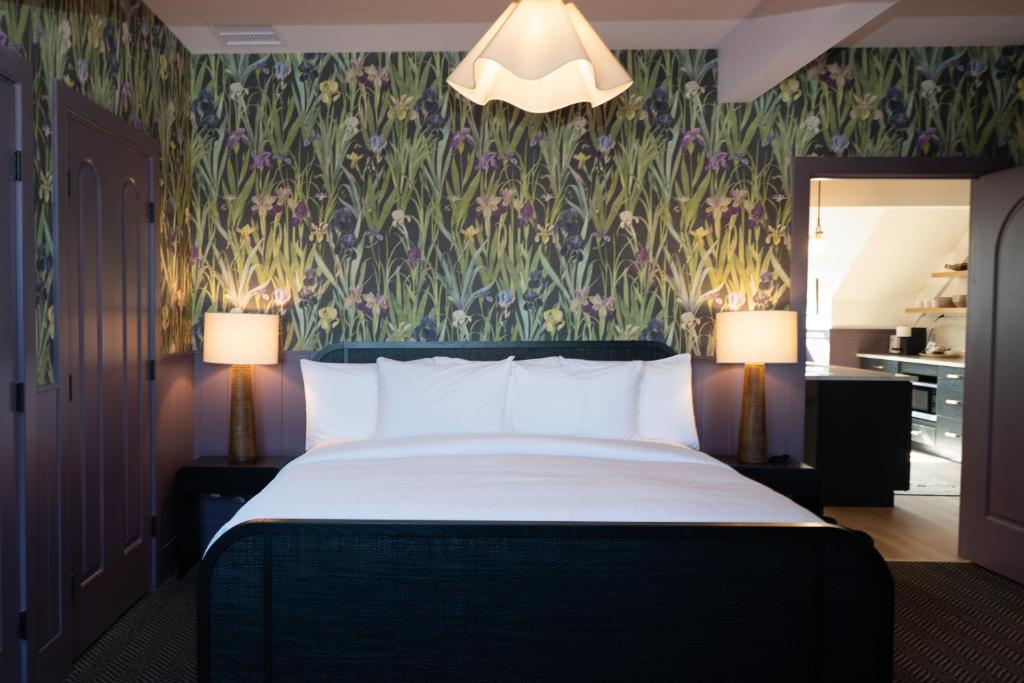 Hotel Thaxter photo