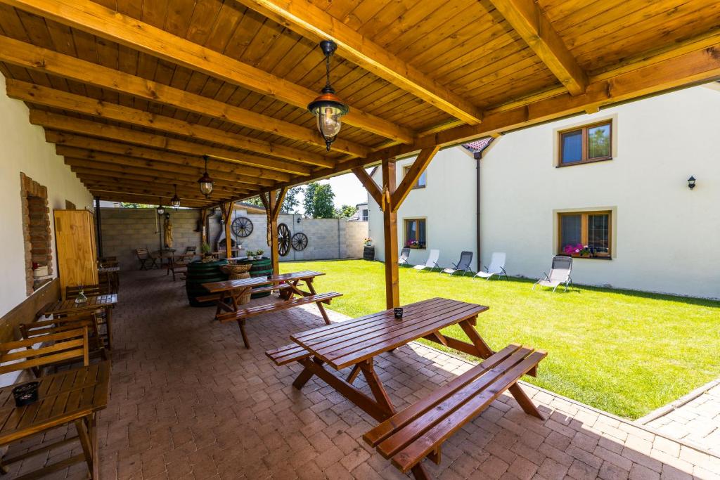 Comenius Moravus vinařský dvůr - 18