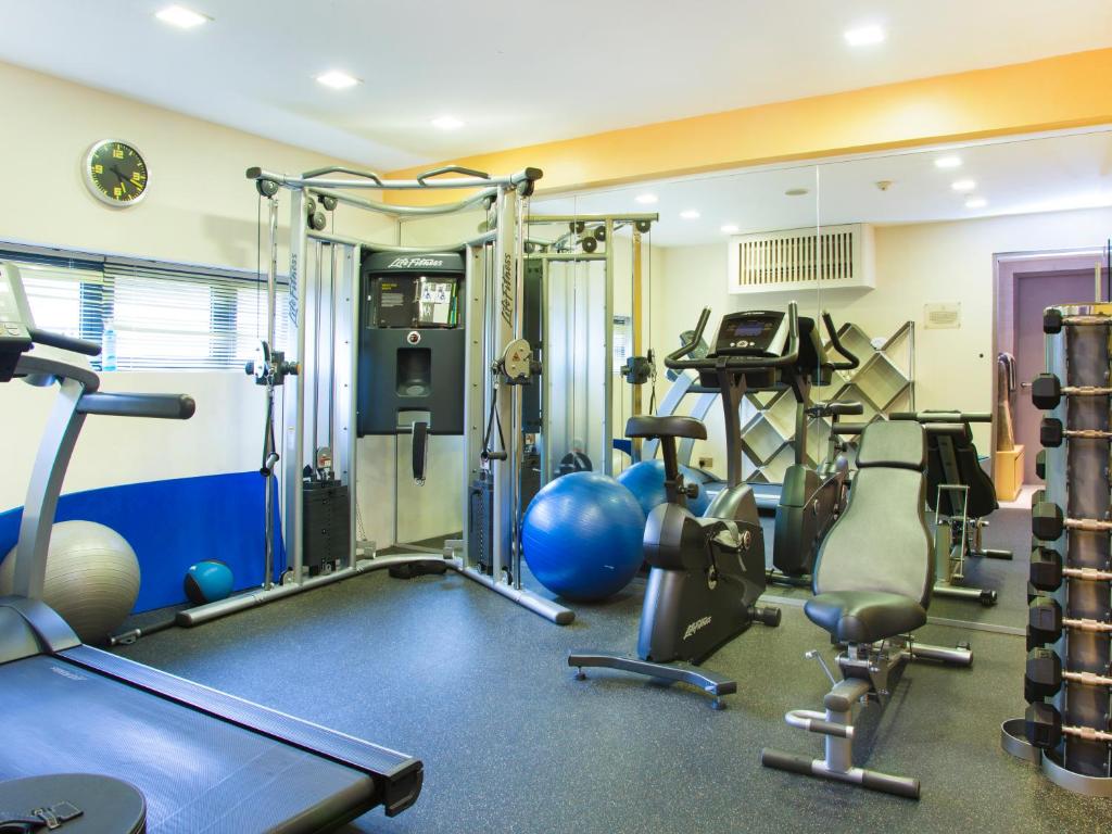 Fitness centrum a/nebo fitness zařízení v ubytování D'Hotel Singapore managed by The Ascott Limited