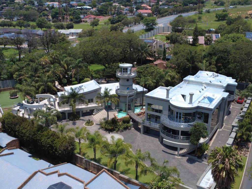 Swimmingpoolen hos eller tæt på Silva Villa