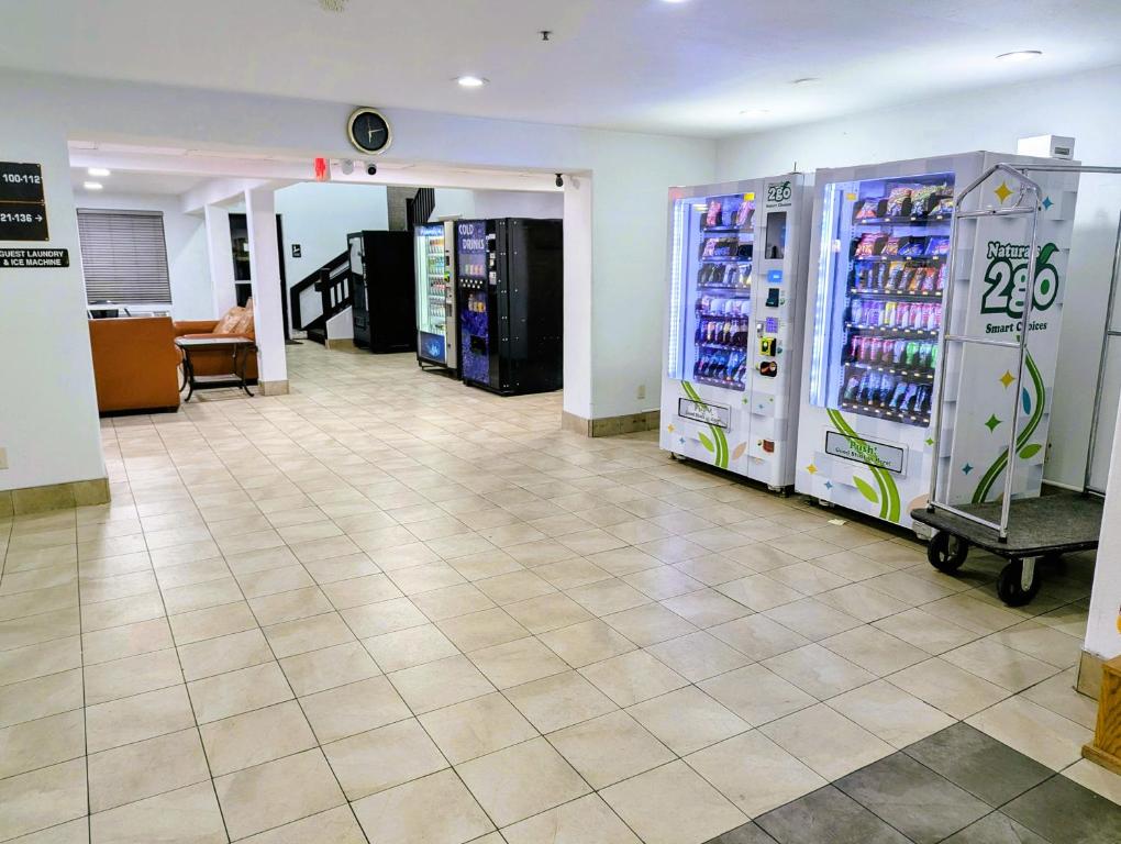 Americas Best Value Inn Apache Junction photo