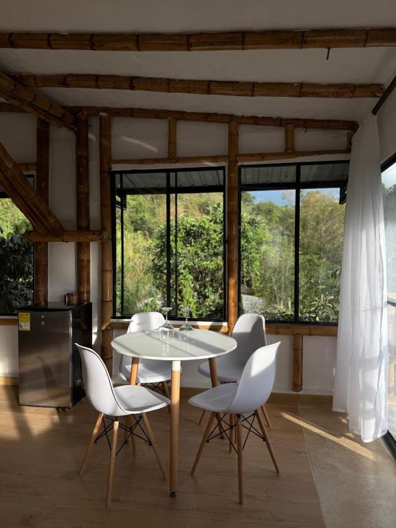 Suite Central Campestre - Casa Matula