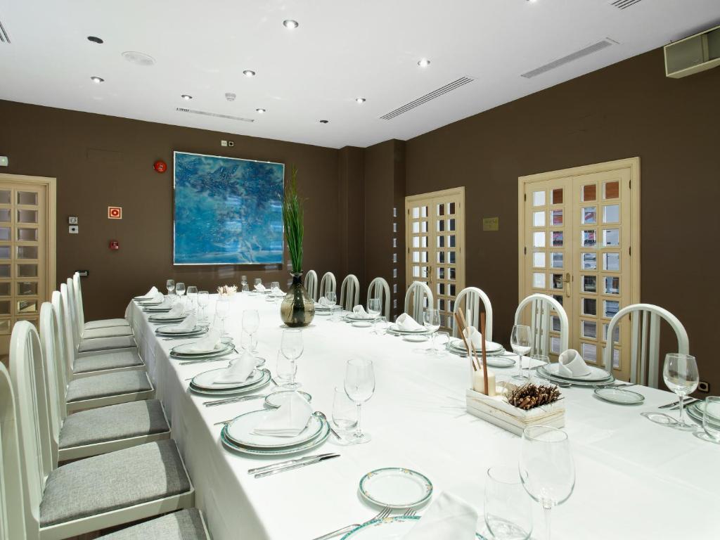 Restaurace v ubytování Hotel Zentral Parque