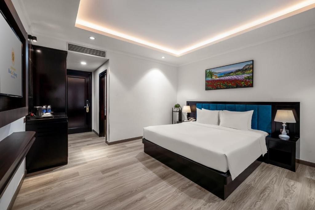 Phòng Deluxe Có Giường Cỡ King - Kèm Trà Chiều