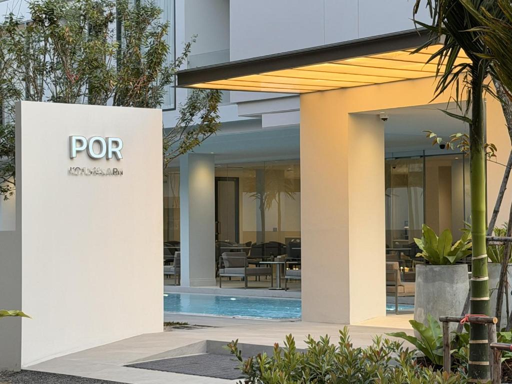 Swimmingpoolen hos eller tæt på POR Kotchasarn