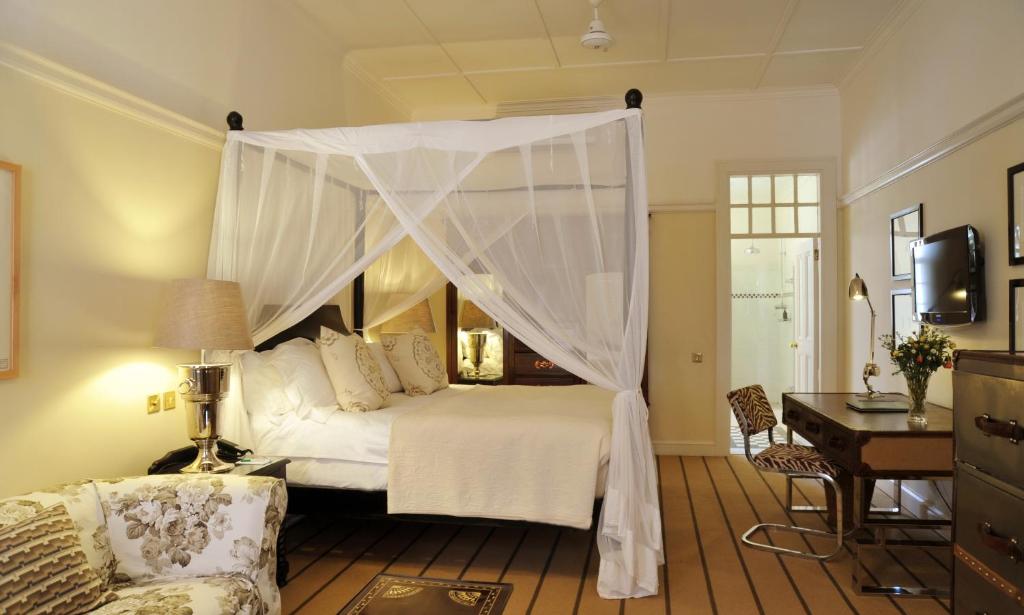 Classic Rooms (30) - The Victoria Falls Hotel