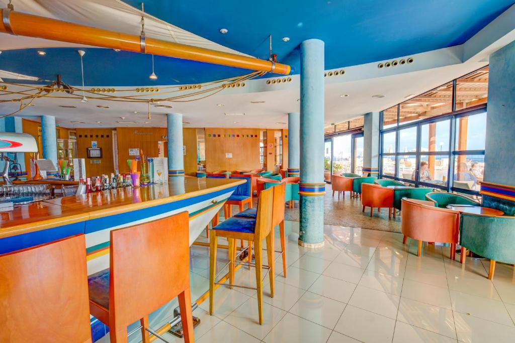 Restaurace v ubytování SBH Crystal Beach Hotel & Suites - Adults Only