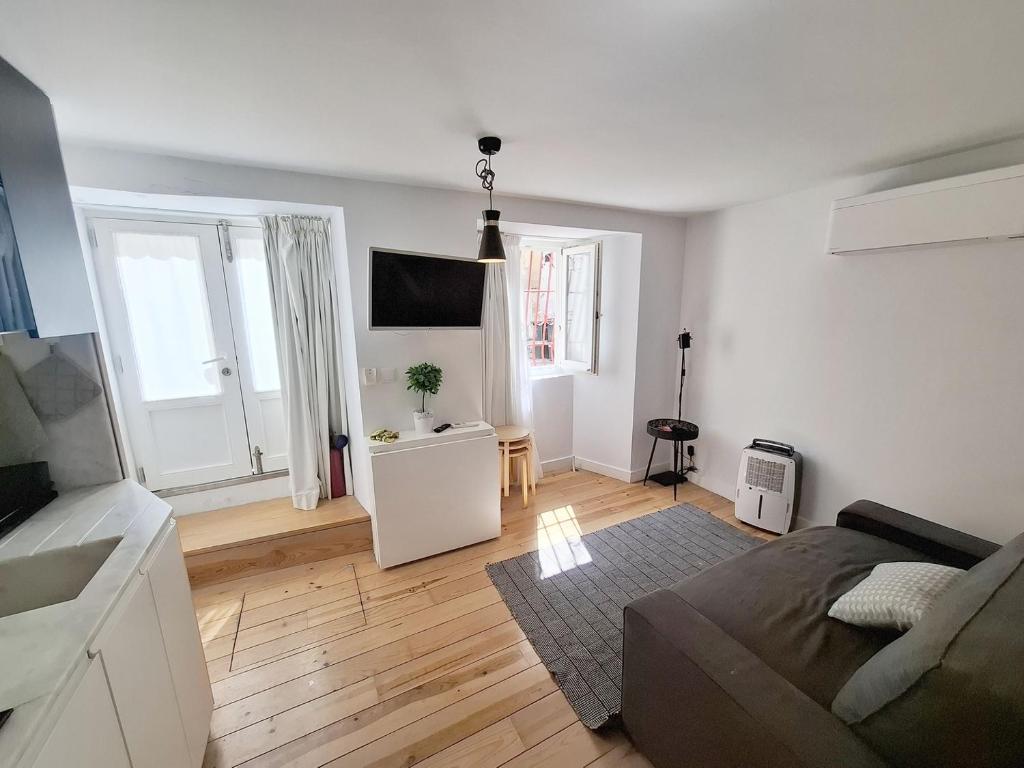 Studio • Downtown Lisbon • Walkable • A/C