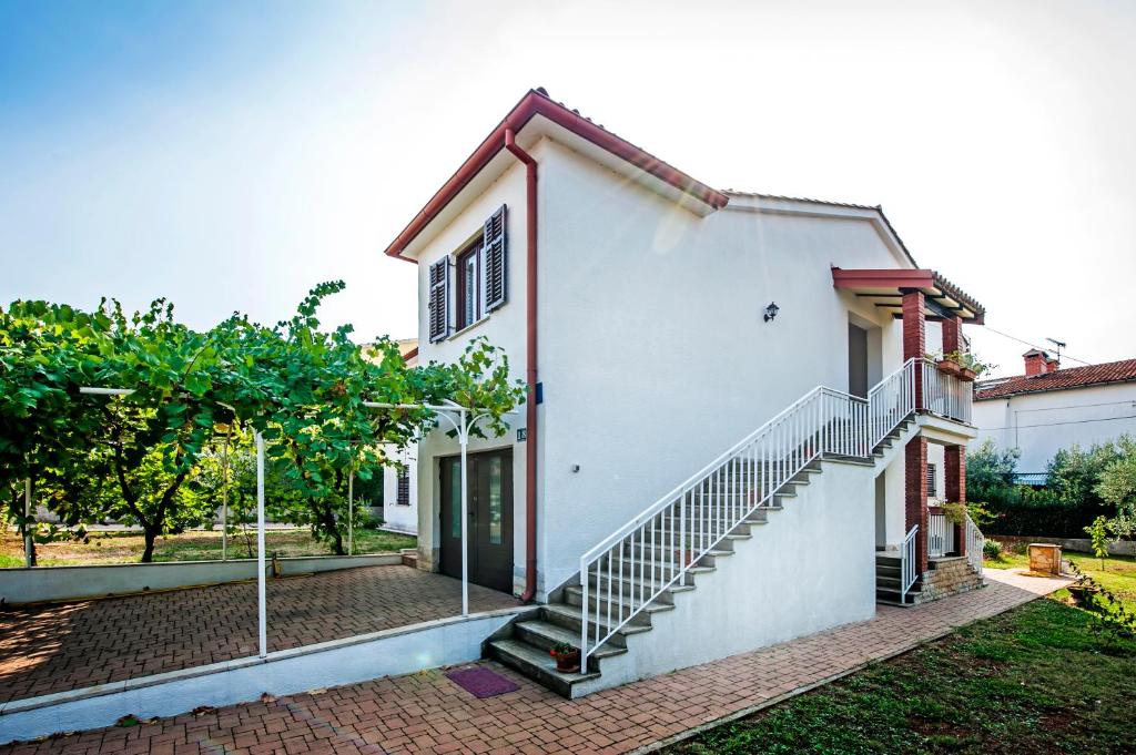 Budova, kde se apartmán nachází