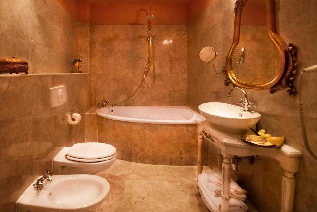 Dwór Giemzów Hotel - Autostrada A1 - Resim 40