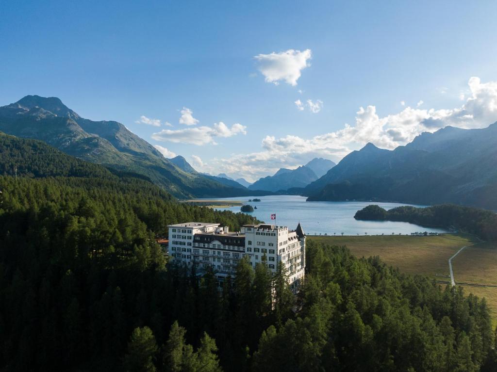 Landskap semula jadi dekat dengan hotel