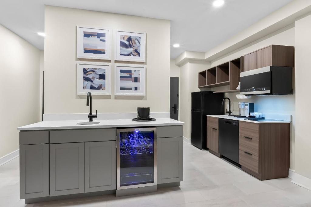 Latitude Suites Tinton Falls, part of Unscripted by Hyatt photo