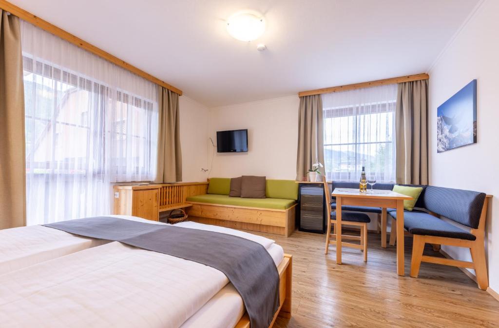 ApartHotel Holzerhof - 8