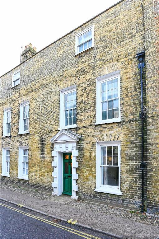 3 Bed in Southwold oc-1qs 6