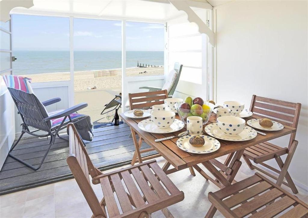 3 Bed in Southwold oc-1qs 4