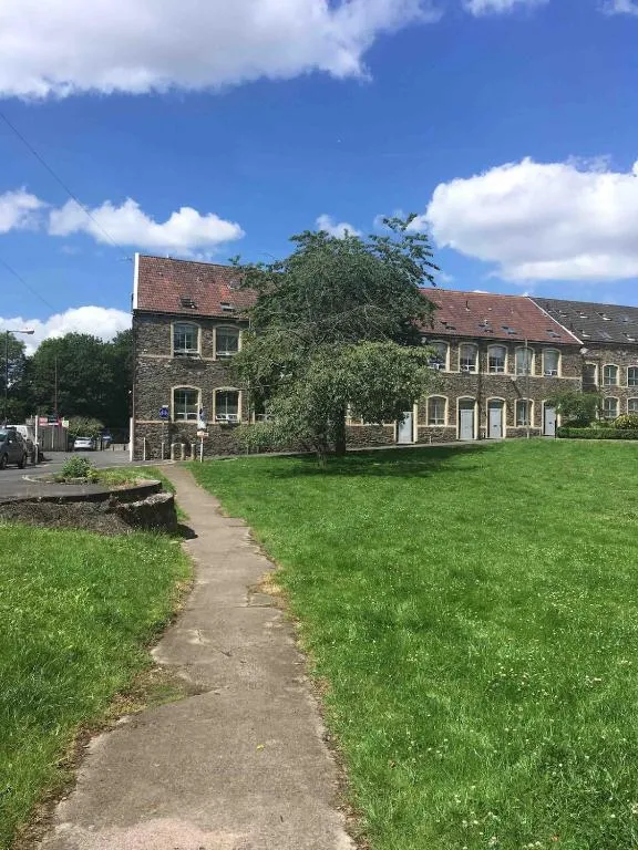 Superb Peaceful 1 bed apartment in St George.