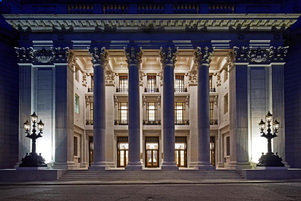 Four Seasons Hotel London at Tower Bridge - Resim 14