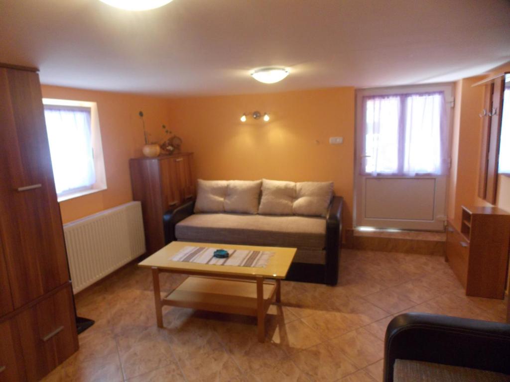 Szonja Apartman - Apartamento - Planta Baja