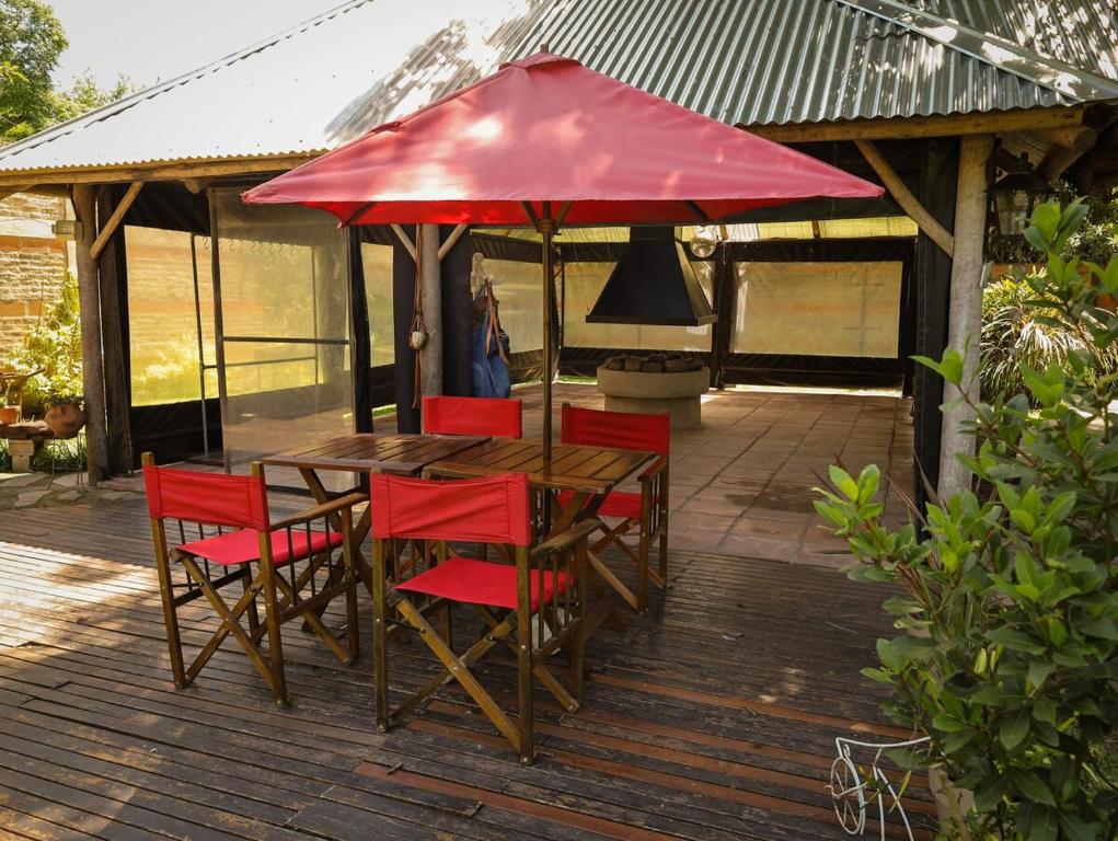 Casona Vintage con parque, pileta, quinchos, juegos & más